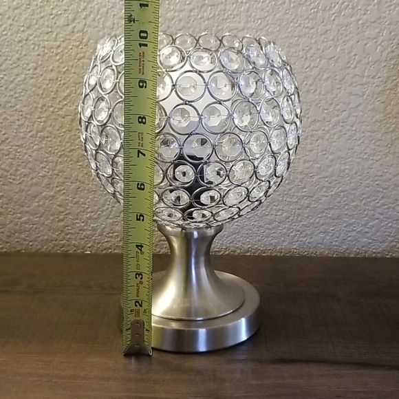 Chandelier & two end table lamps Set - Picture 4 of 7